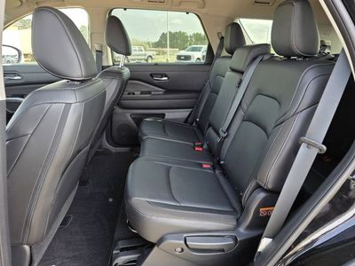2023 Nissan Pathfinder - Photo 15