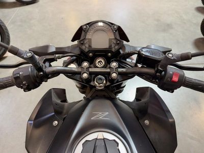 2021 Kawasaki Z400 ABS - Photo 5