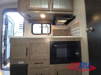 2021 Venture RV Sonic Lite - Photo 25