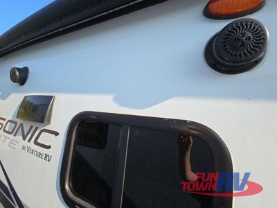 2021 Venture RV Sonic Lite - Photo 15