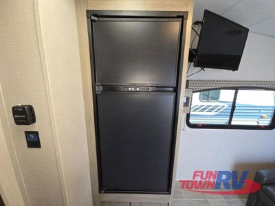 2021 Venture RV Sonic Lite - Photo 23