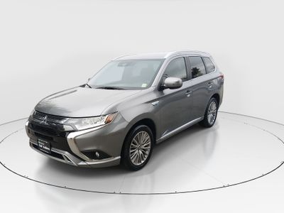 2022 Mitsubishi Outlander PHEV - Photo 3
