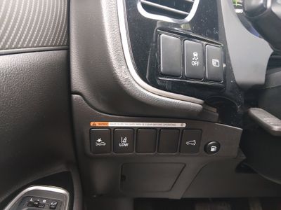 2022 Mitsubishi Outlander PHEV - Photo 13