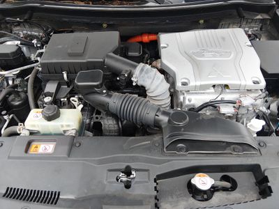2022 Mitsubishi Outlander PHEV - Photo 9