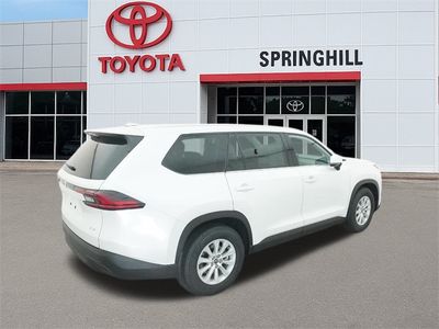 2026 Toyota Grand Highlander — photo 9 view