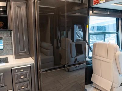 2026 Fleetwood DISCOVERY LXE - Photo 13