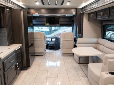 2026 Fleetwood DISCOVERY LXE - Photo 3