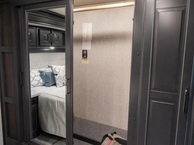 2026 Fleetwood DISCOVERY LXE - Photo 22