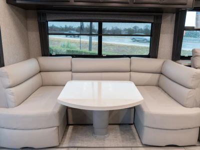 2026 Fleetwood DISCOVERY LXE - Photo 16
