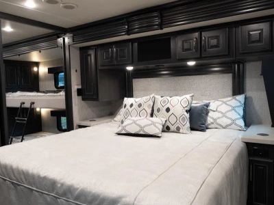 2026 Fleetwood DISCOVERY LXE - Photo 20