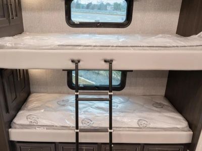 2026 Fleetwood DISCOVERY LXE - Photo 19