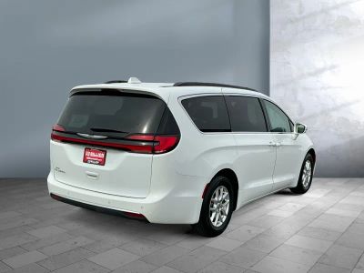 2022 Chrysler Pacifica - Photo 6