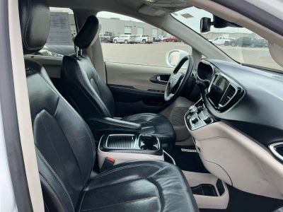 2022 Chrysler Pacifica - Photo 20