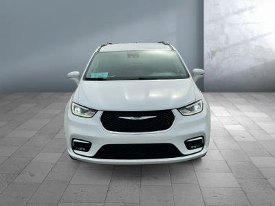 2022 Chrysler Pacifica - Photo 2