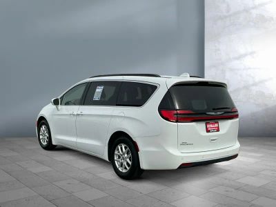 2022 Chrysler Pacifica - Photo 4
