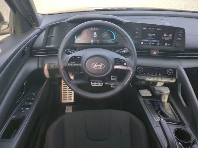 2026 Hyundai ELANTRA — photo 17 view
