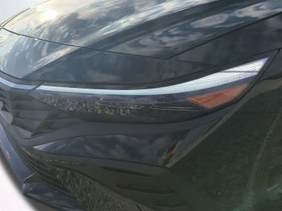 2026 Hyundai ELANTRA — photo 10 view