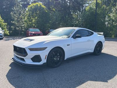 2025 Ford Mustang - Photo 5