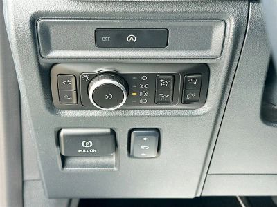 2025 Ford F-150 — photo 10 view