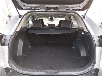 2024 Toyota RAV4 - Photo 11