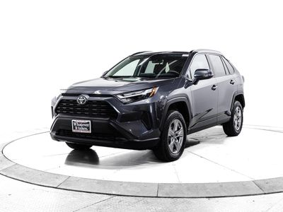 2025 Toyota RAV4 - Photo 3