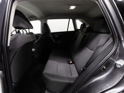 2025 Toyota RAV4 - Photo 5