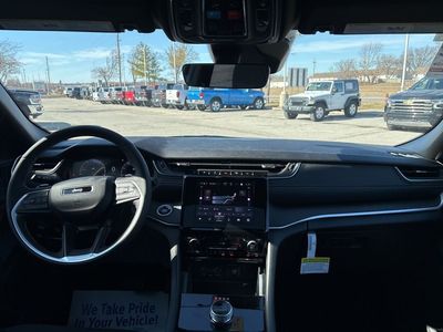 2026 Jeep Grand Cherokee - Photo 3