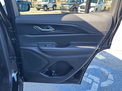 2026 Jeep Grand Cherokee - Photo 46