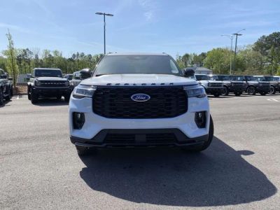 2026 Ford Explorer — photo 8 view