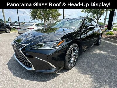 2024 Lexus ES — detail view