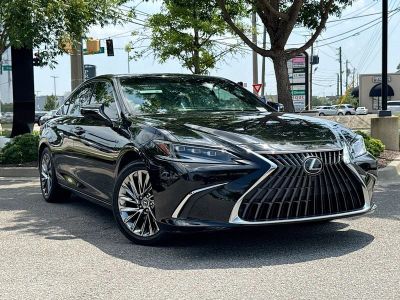2024 Lexus ES — side profile view