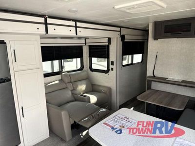 2023 CrossRoads RV Cruiser Aire - Photo 8