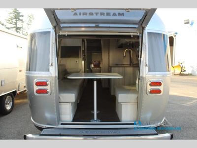 2026 Airstream International — photo 8 view
