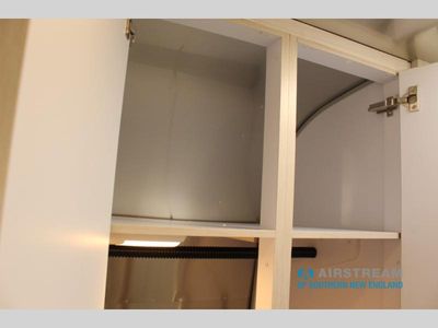 2026 Airstream International — photo 33 view