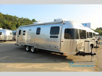 2026 Airstream International — front three-quarter view