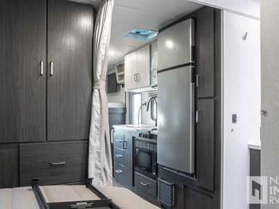 2027 Winnebago Sunflyer - Photo 14