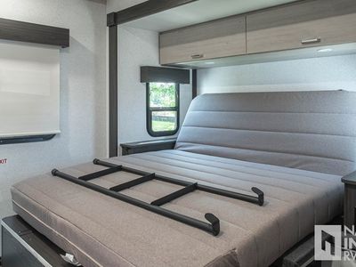 2027 Winnebago Sunflyer - Photo 11