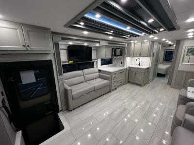 2026 Tiffin ALLEGRO BAY — detail view