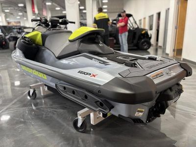 2025 Sea-Doo RXP-X 325 Tech, BRP Premium A, iBR Ice Metal / Manta Green - Photo 5
