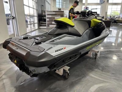 2025 Sea-Doo RXP-X 325 Tech, BRP Premium A, iBR Ice Metal / Manta Green - Photo 6