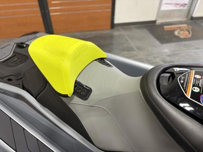 2025 Sea-Doo RXP-X 325 Tech, BRP Premium A, iBR Ice Metal / Manta Green - Photo 12