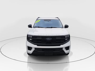 2025 Ford Expedition — side profile view