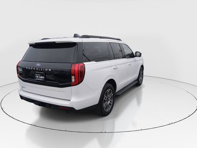 2025 Ford Expedition — photo 7 view