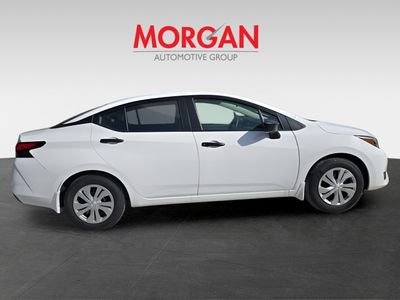 2025 Nissan Versa — photo 9 view