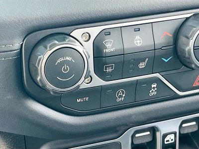 2026 Jeep Gladiator — photo 20 view