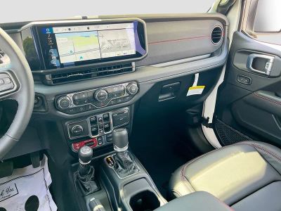 2026 Jeep Gladiator — photo 23 view