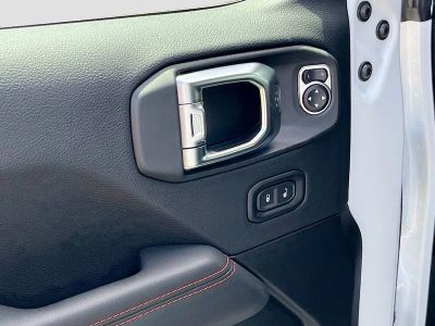 2026 Jeep Gladiator — photo 18 view