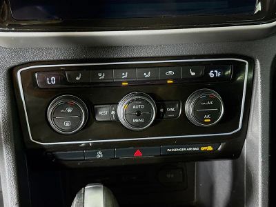 2023 Volkswagen Atlas — photo 14 view