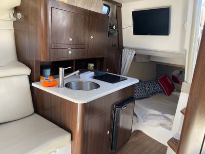 2017 Regal 30 Express - Photo 25