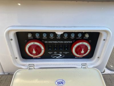 2017 Regal 30 Express - Photo 36